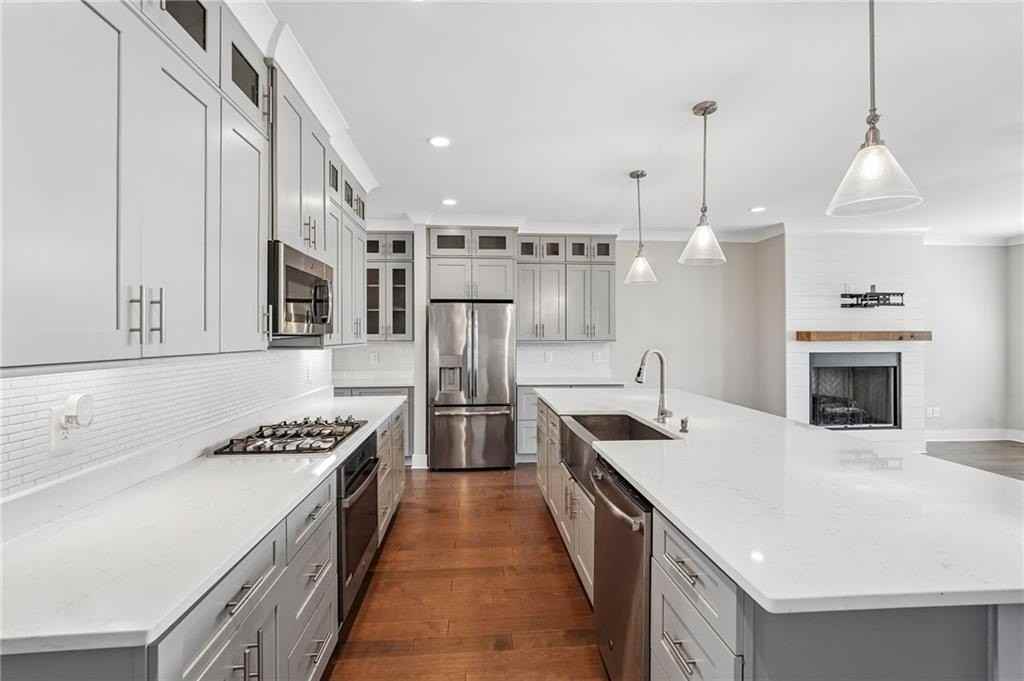 6075 Webster Cir - Photo 7 of 43