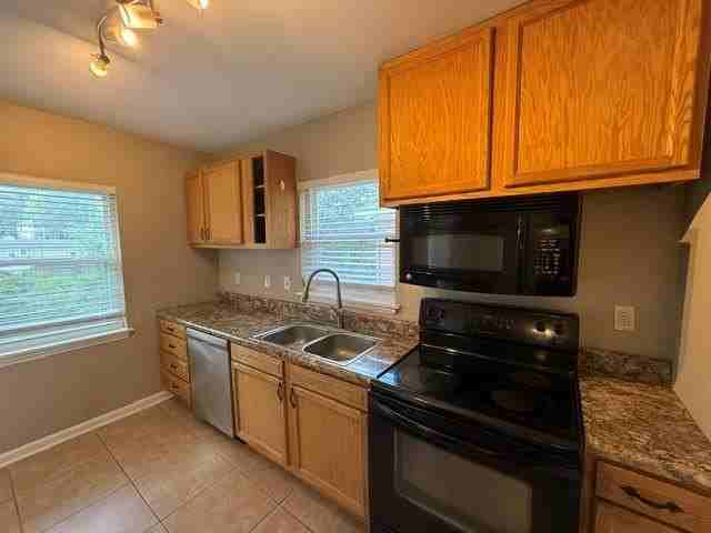 1225 Hosea L Williams Dr Se #A - Photo 5 of 24