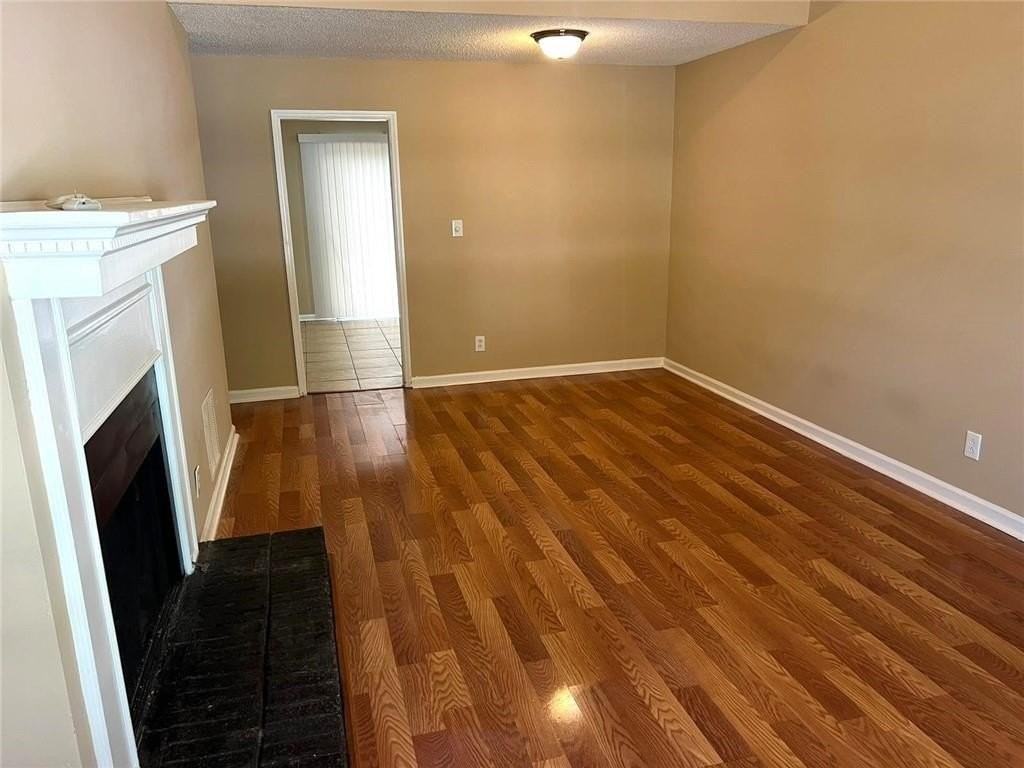 8019 Woodlake Dr - Photo 3 of 24