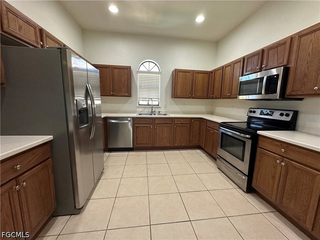 4910 Sw 17th Pl #5 - Photo 4 of 26