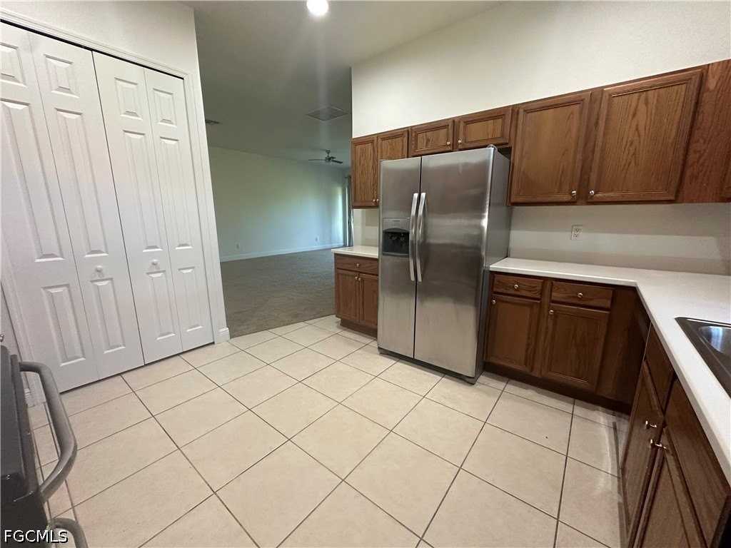 4910 Sw 17th Pl #5 - Photo 5 of 26