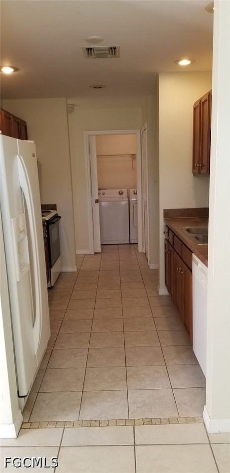 835 Vespucci Ave S - Photo 7 of 11