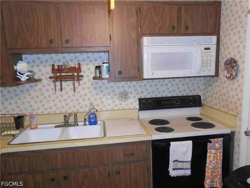 331 Joel Blvd #306 - Photo 6 of 31