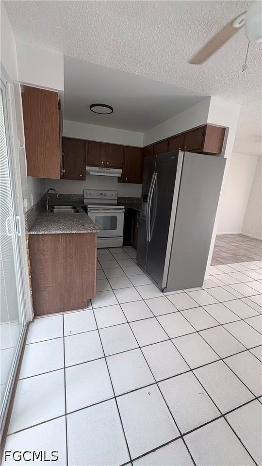 5558 9th Ave - Photo 4 of 7