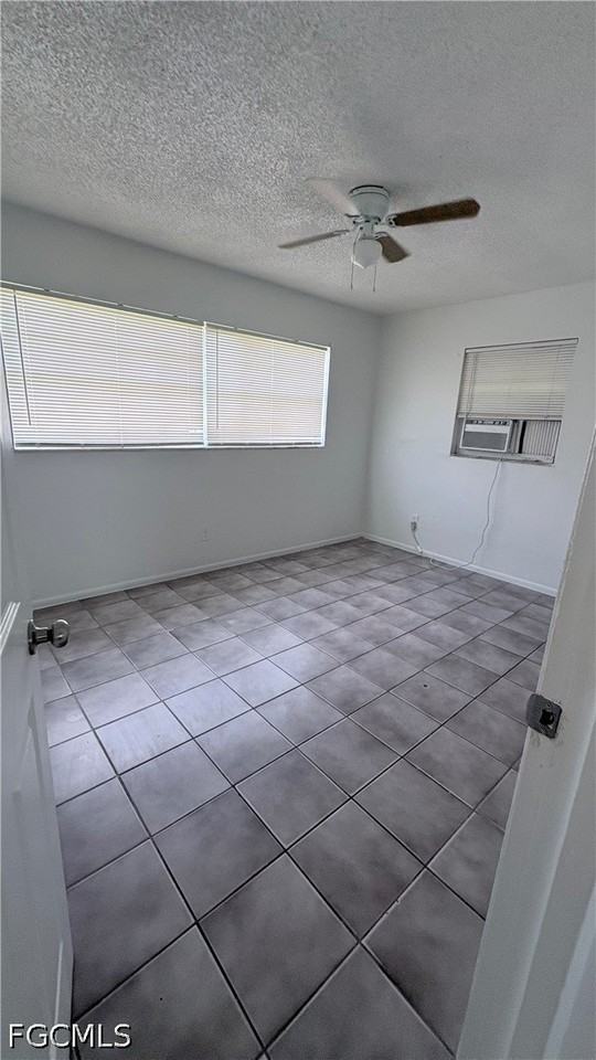 5558 9th Ave - Photo 5 of 7