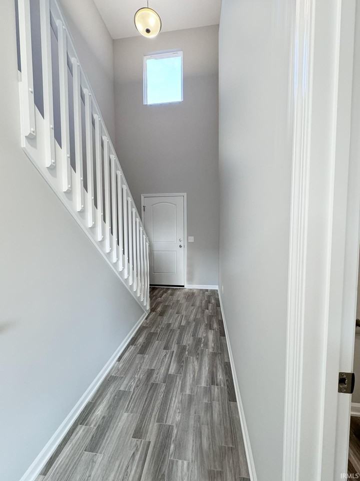 3589 Canal Square Dr - Photo 4 of 17