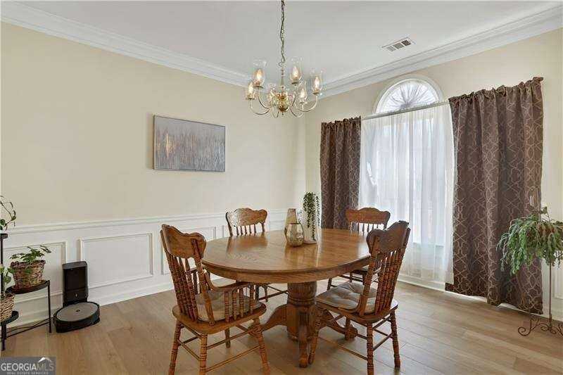 6505 Daniel Ct - Photo 5 of 24