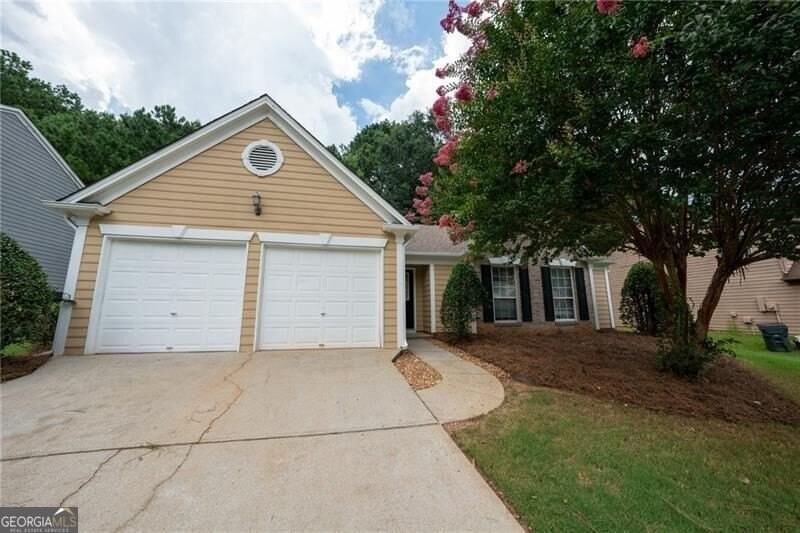 3820 Oak Park Dr - Photo 3 of 38