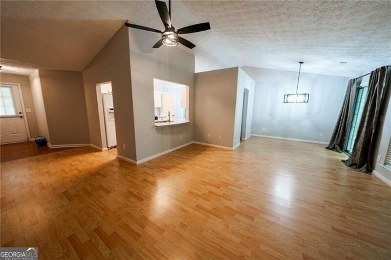 3820 Oak Park Dr - Photo 7 of 38