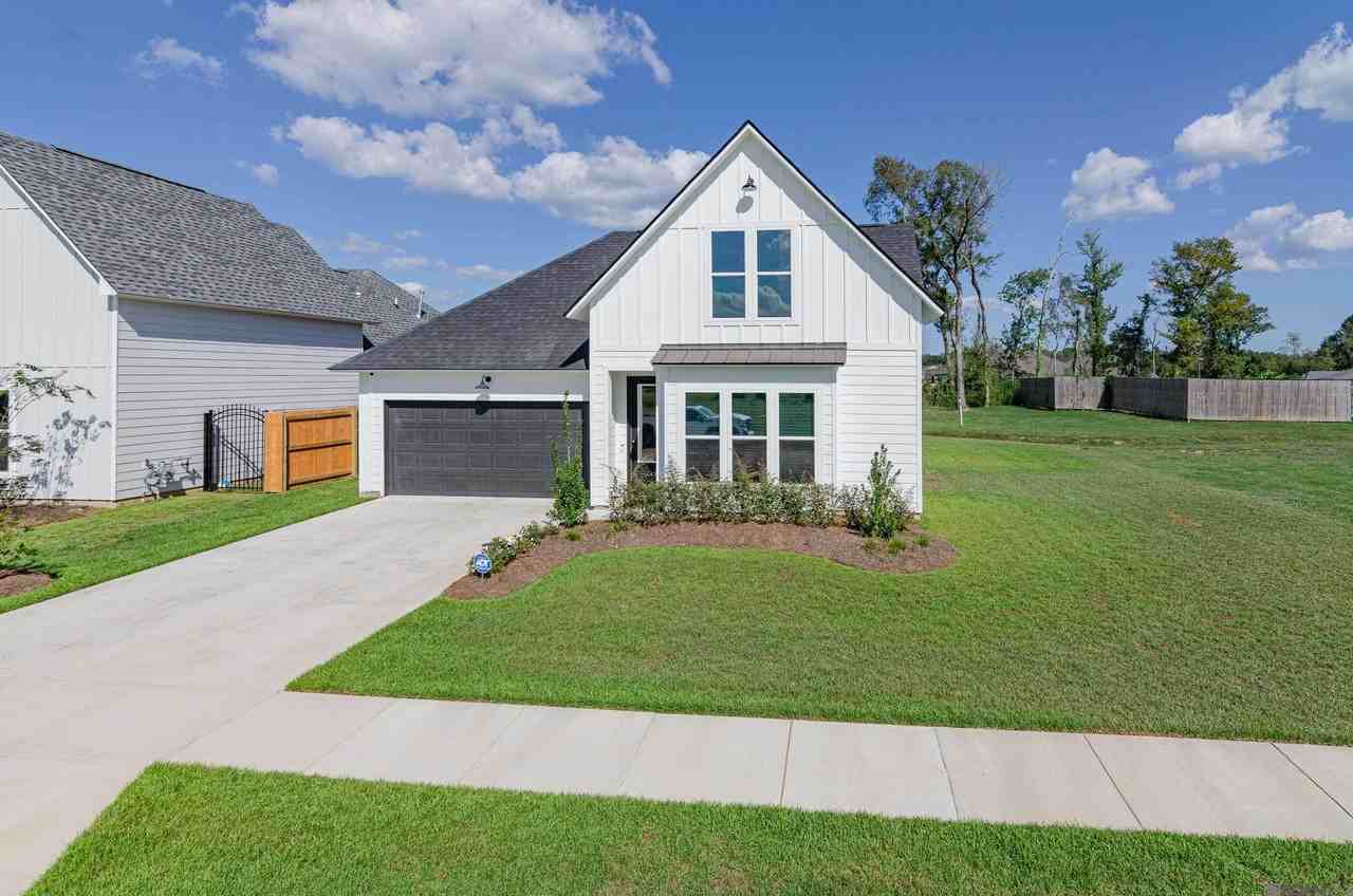 14436 Belle Maison Ave - Photo 2 of 17