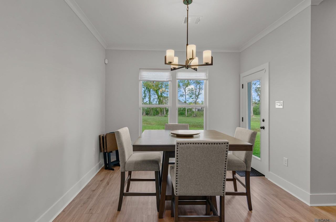 14436 Belle Maison Ave - Photo 5 of 17