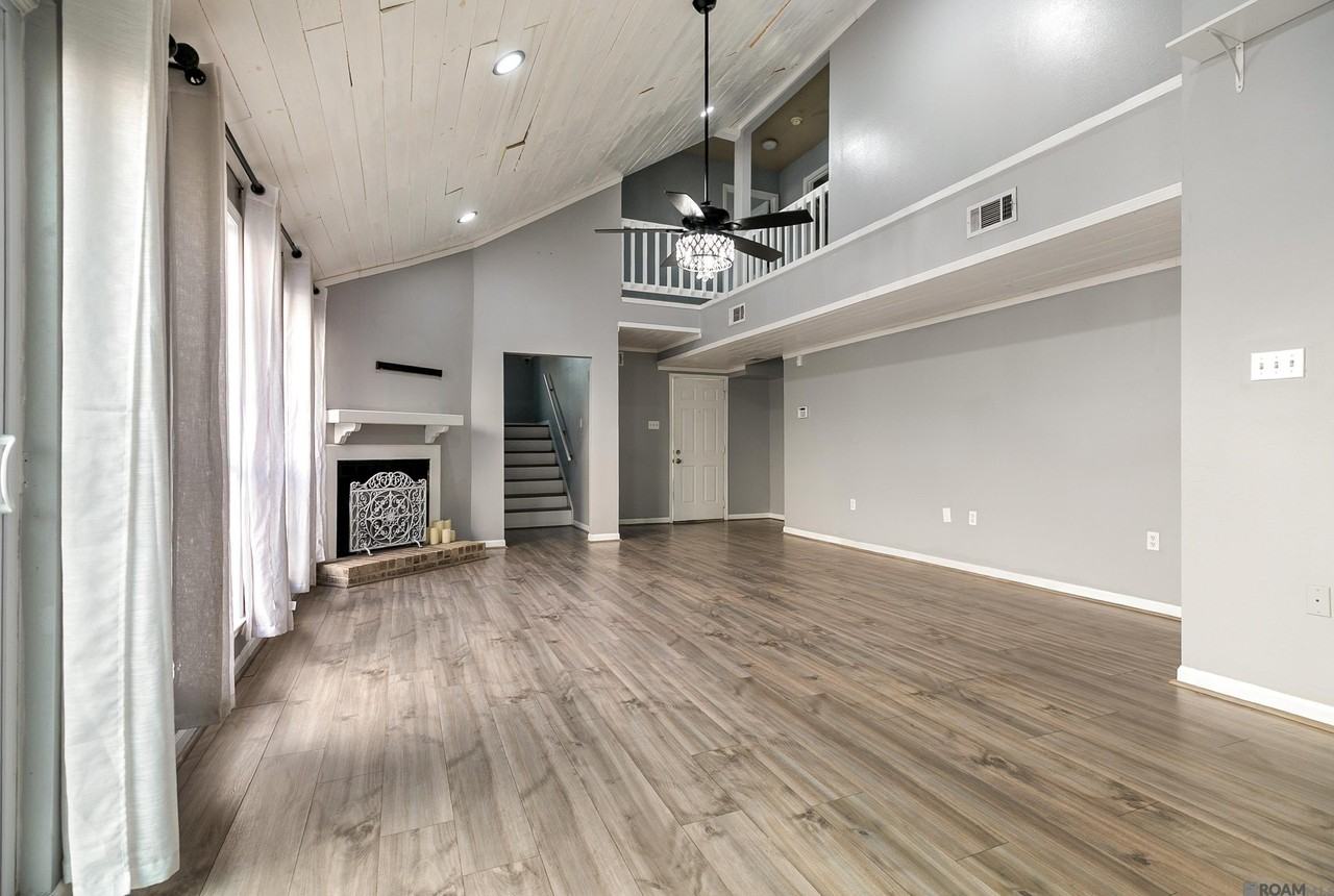9041 Alder Dr - Photo 2 of 11