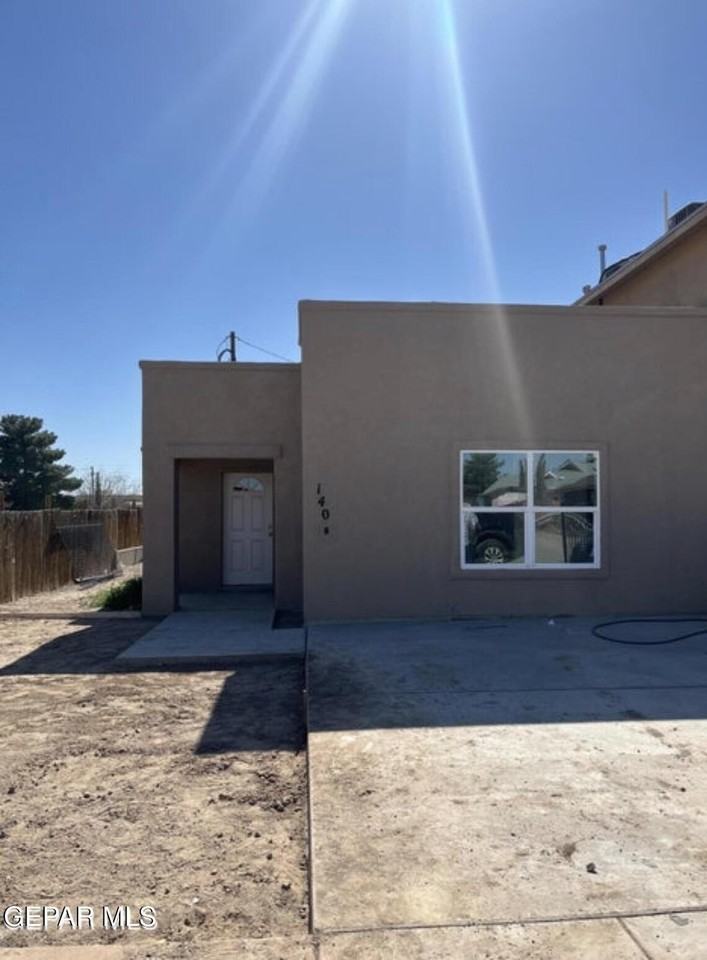 140 Keeny Ct #B - Photo 2 of 16