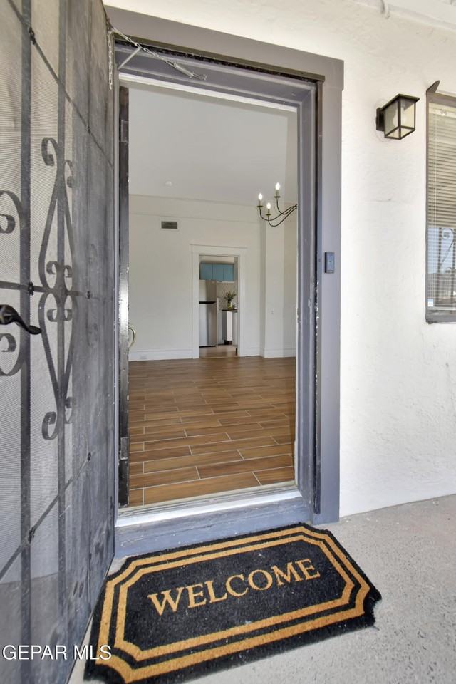 4312 Clifton Ave - Photo 6 of 40