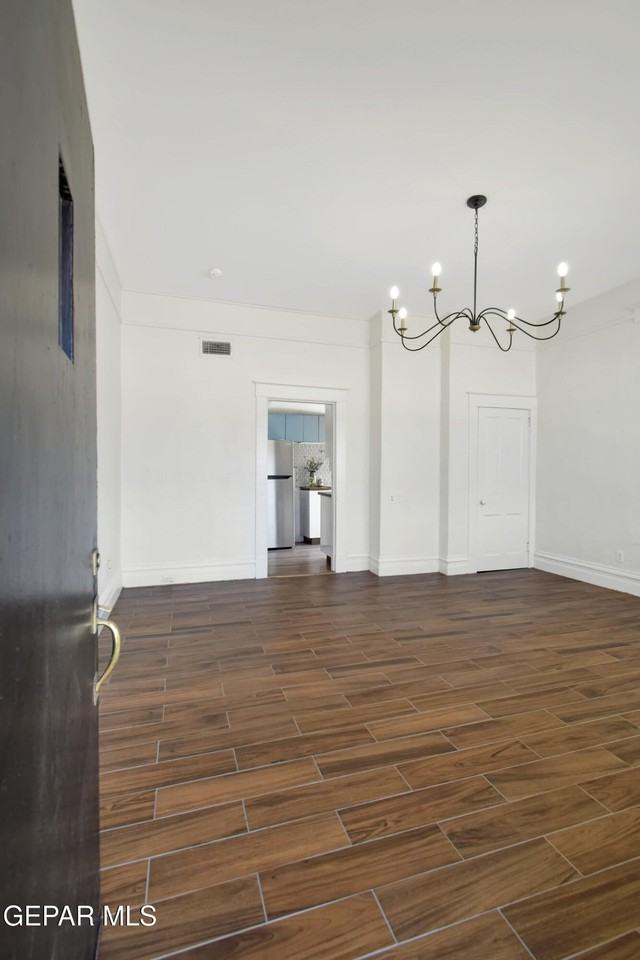 4312 Clifton Ave - Photo 7 of 40