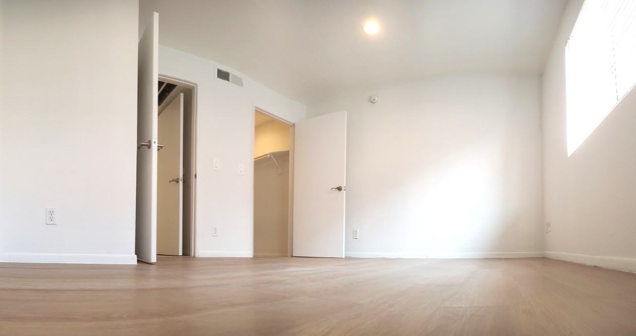 11020 Hesby Street #1 - Photo 7 of 31