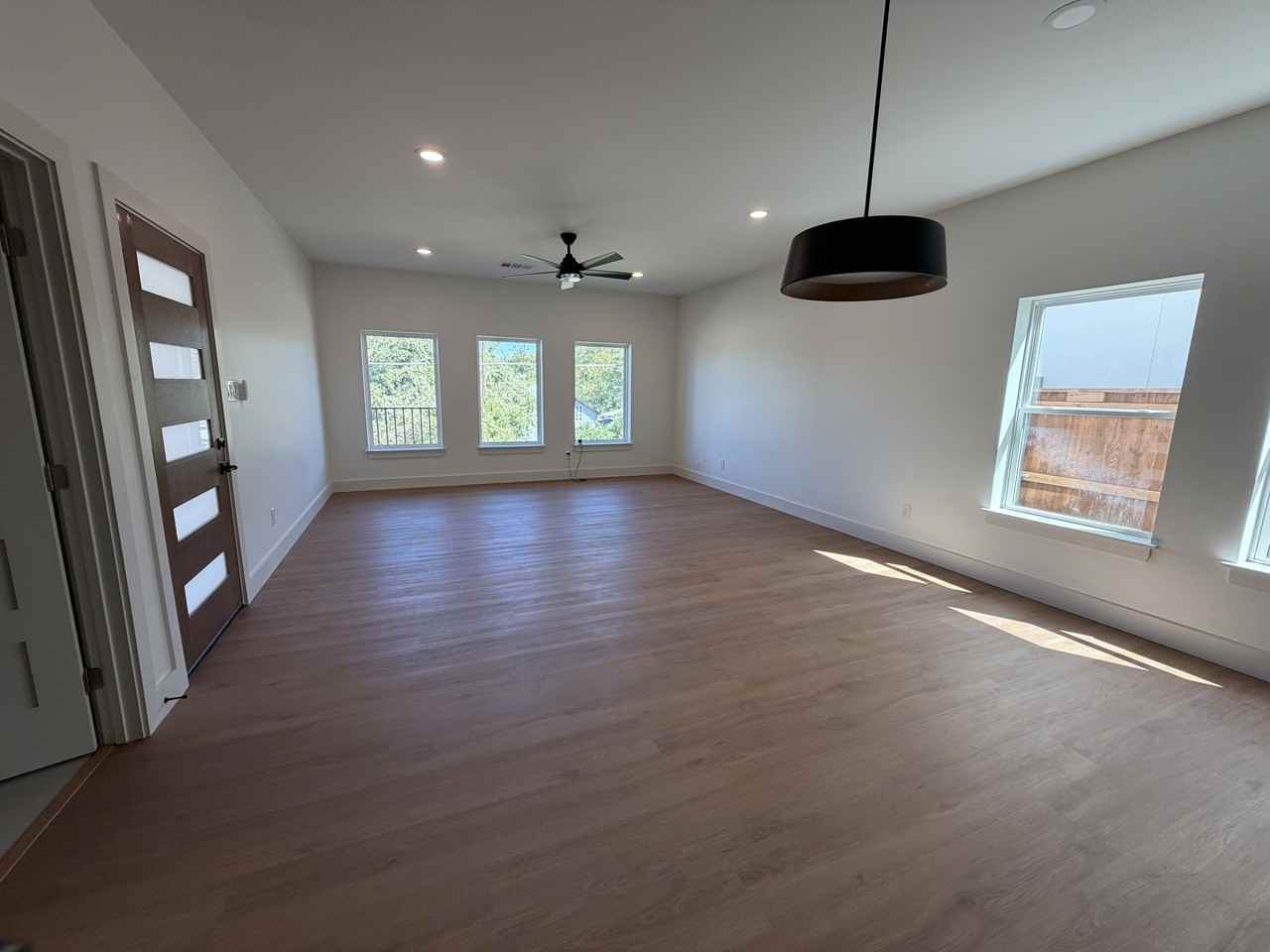 2310 E 11th St #2310 - Photo 2 of 14