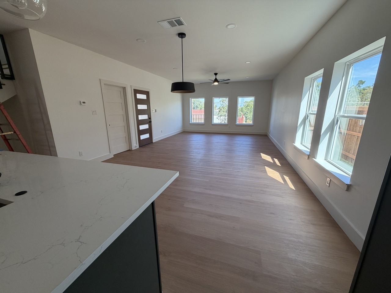 2306 E 11th St #2306 - Photo 3 of 14