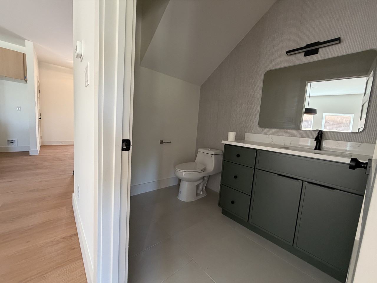 2306 E 11th St #2306 - Photo 5 of 14