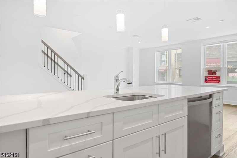 10 Ward St #102 - Photo 7 of 33