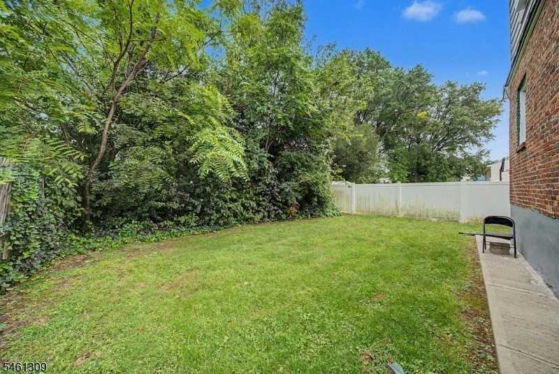 1019 Rivington St - Photo 4 of 28