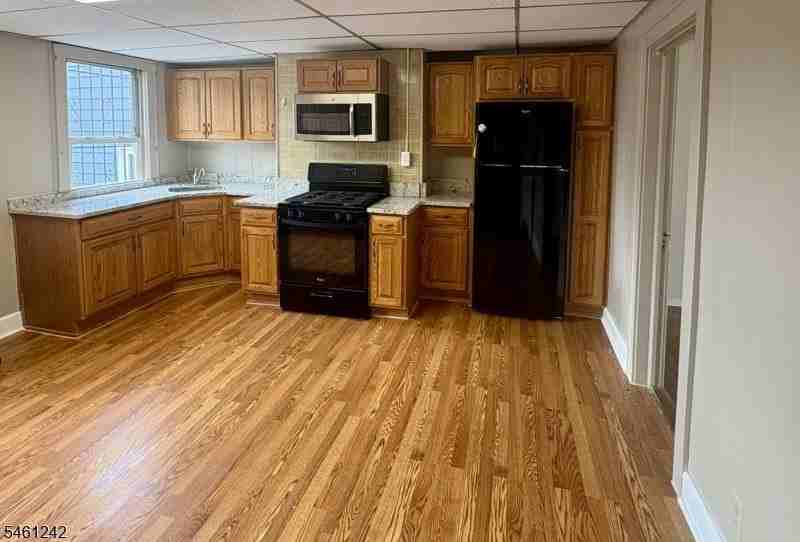 201 Clinton Ave - Photo 3 of 13