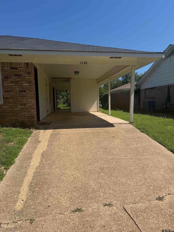 1728 Susan Dr - Photo 2 of 14