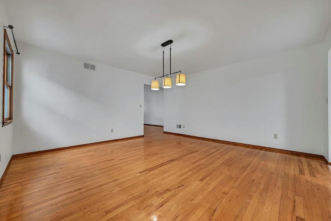 773 1st St #1 - Photo 5 of 21
