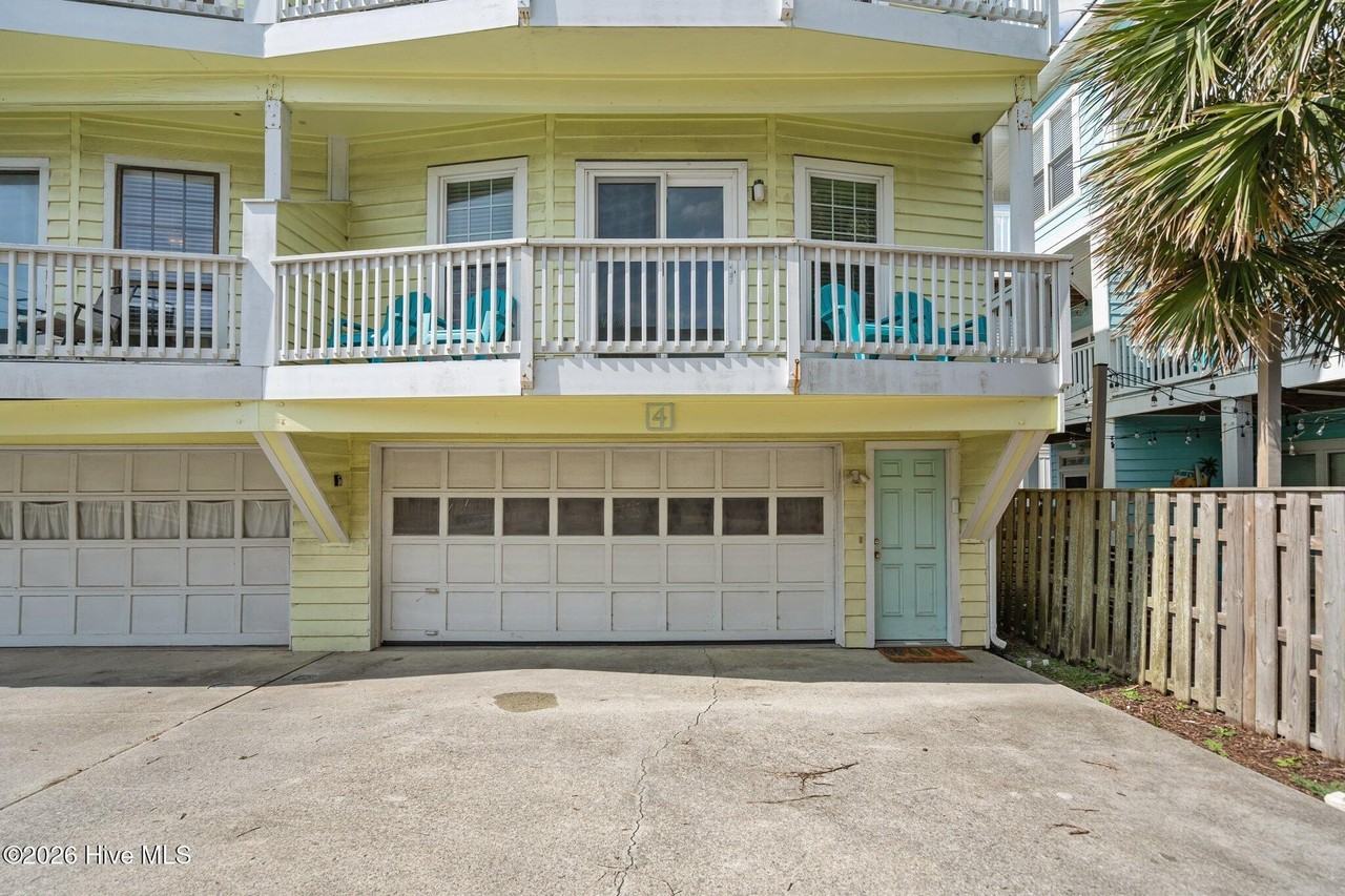 1314 Lake Park Blvd S #4 - Photo 2 of 50