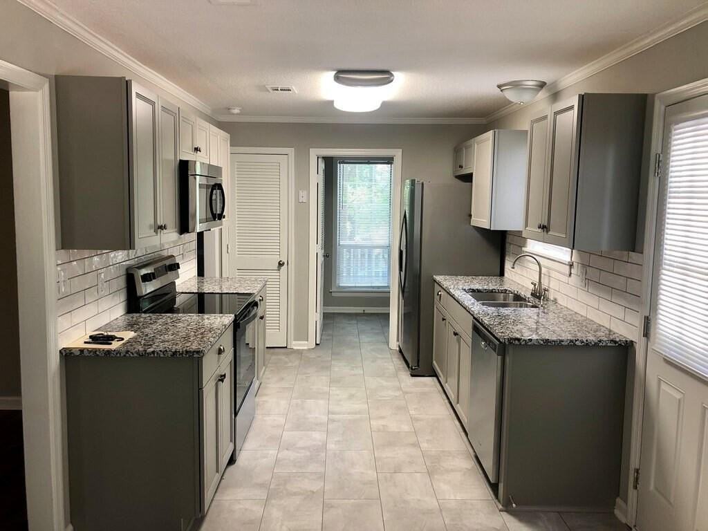 3717 Cactus Trl - Photo 4 of 21