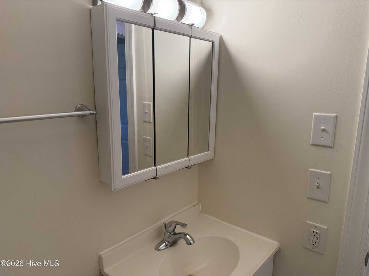309 Jones Ave #4 - Photo 5 of 10