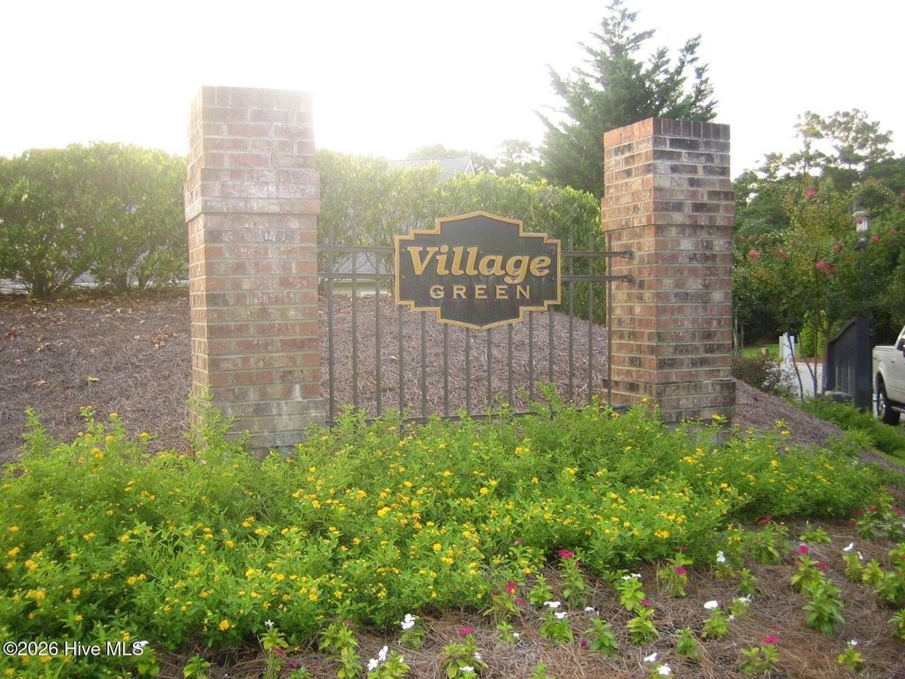 539 Village Green Dr #A - Photo 2 of 8
