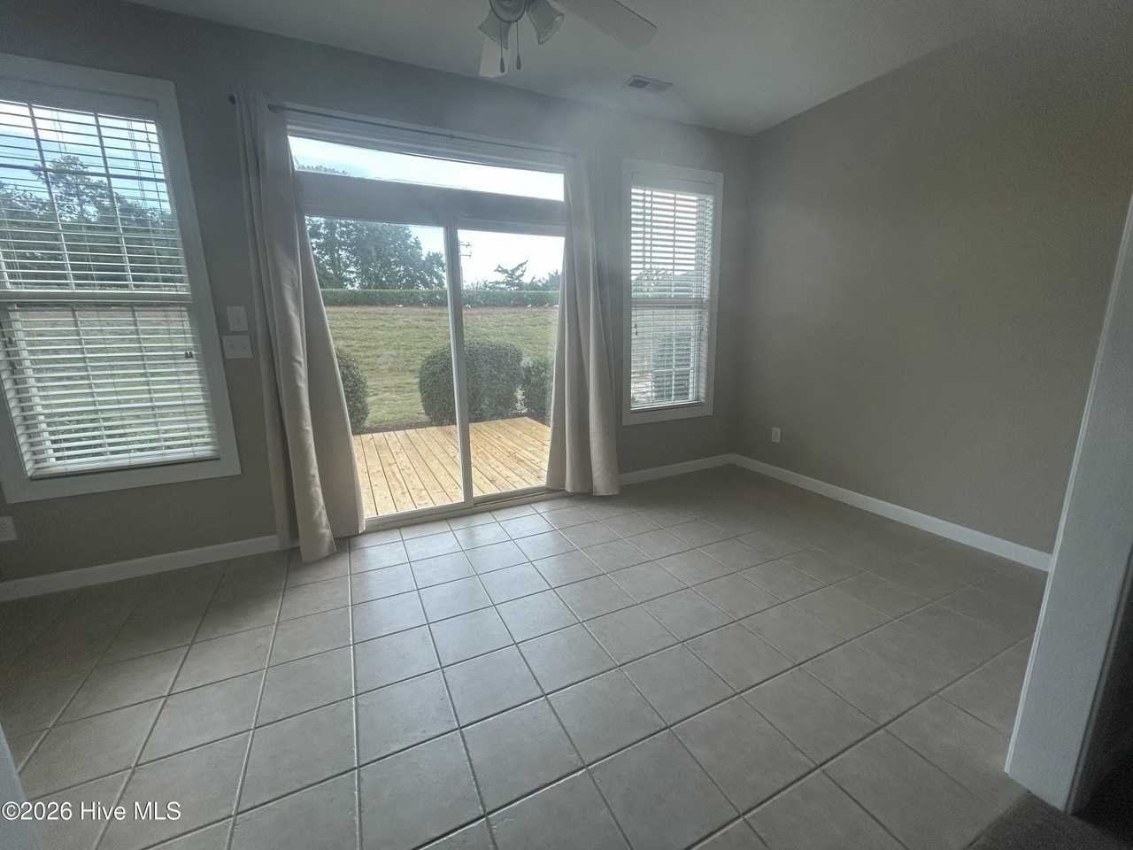539 Village Green Dr #A - Photo 4 of 8
