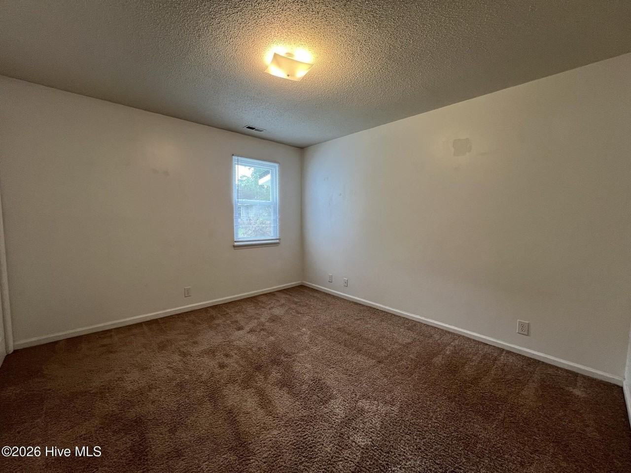 1711 Wine Press Ct - Photo 5 of 7