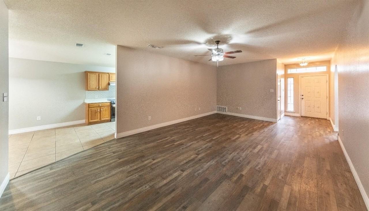 1705 77th St - Photo 2 of 10