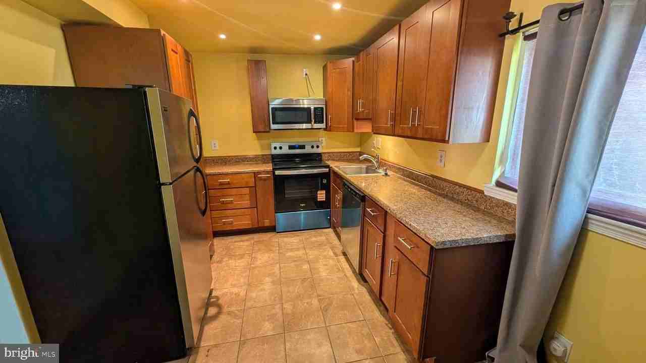 3416 Bruton Parish Way - Photo 6 of 17