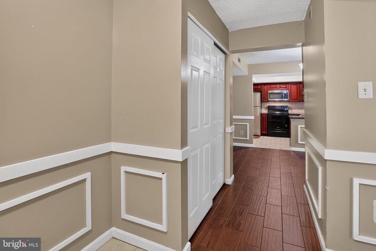 702 Deer Run - Photo 3 of 26