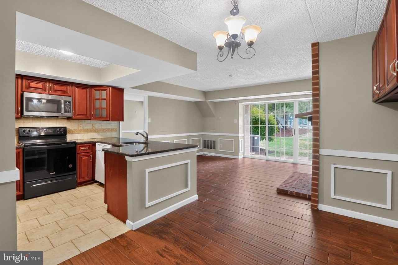 702 Deer Run - Photo 4 of 26