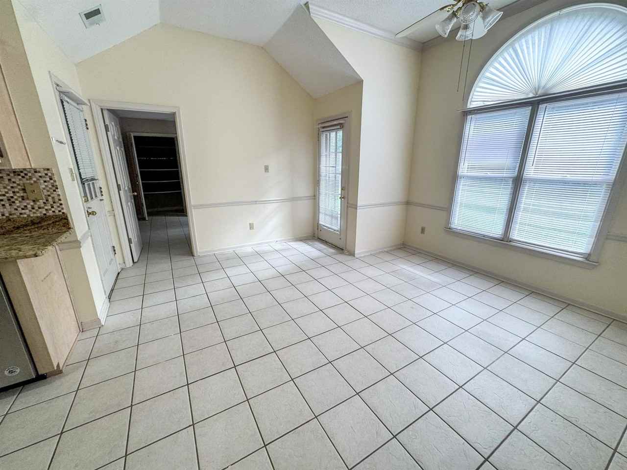 1056 Cotton Row Cv - Photo 7 of 12