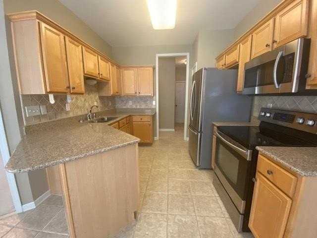 10471 Ashboro Dr - Photo 2 of 11