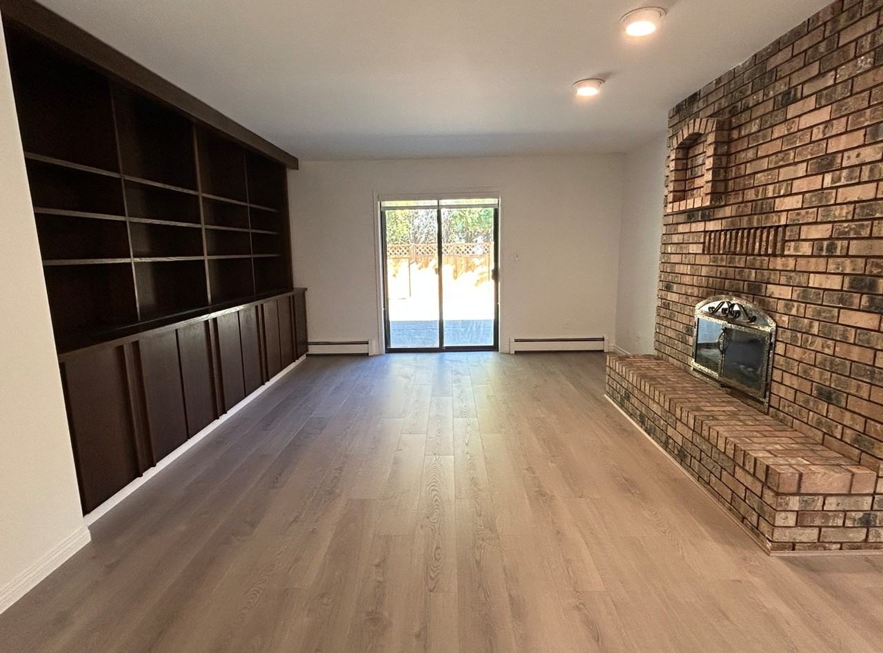 16221 Southglen Place - Photo 2 of 22