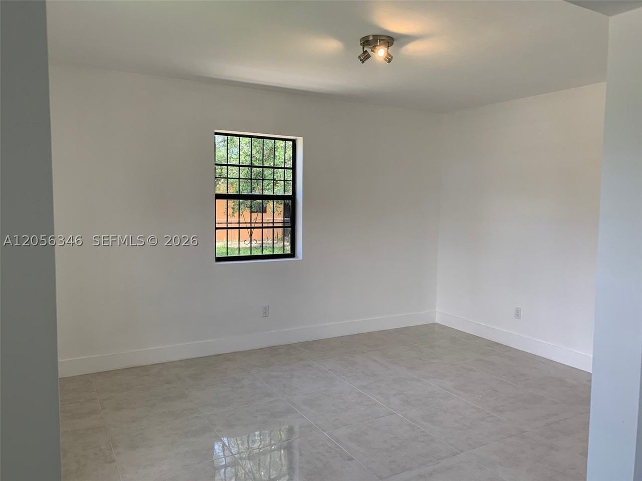 1770 Nw 84th St #0 - Photo 5 of 10