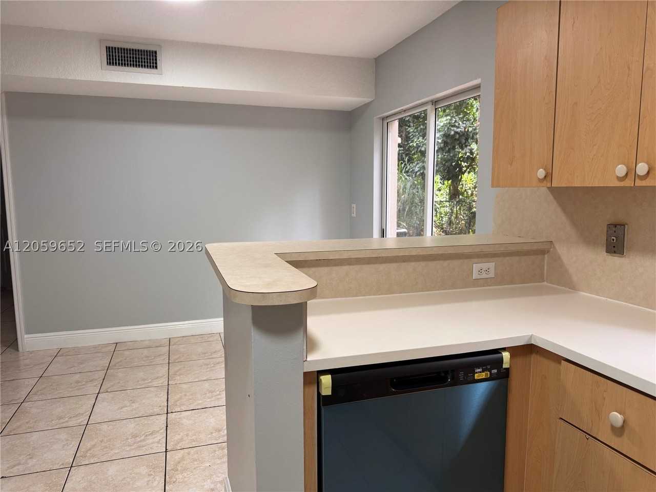 1250 Se 31st Ct #106-33 - Photo 4 of 14