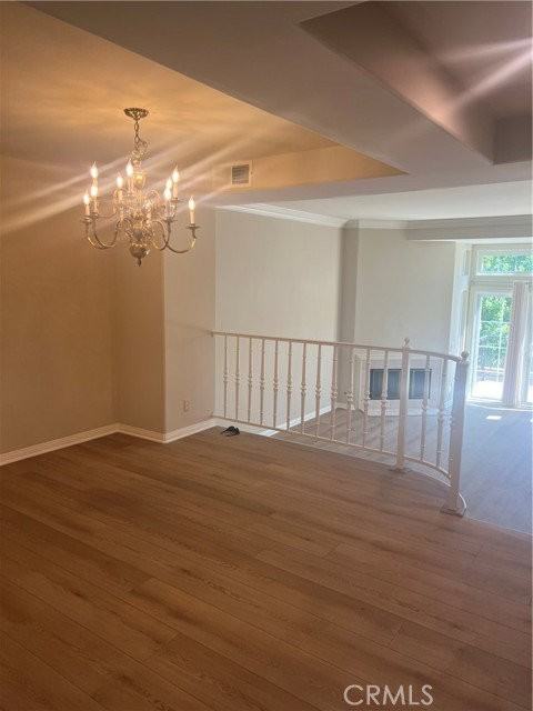 19228 Seabrook Ln - Photo 3 of 8