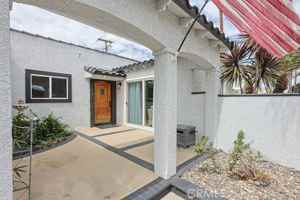 featured image of 15001 Victoria Ln