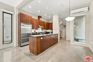 744 Marine St - Photo 2 of 8