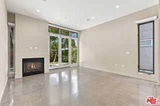 744 Marine St - Photo 6 of 8
