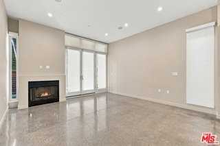 744 Marine St - Photo 7 of 8