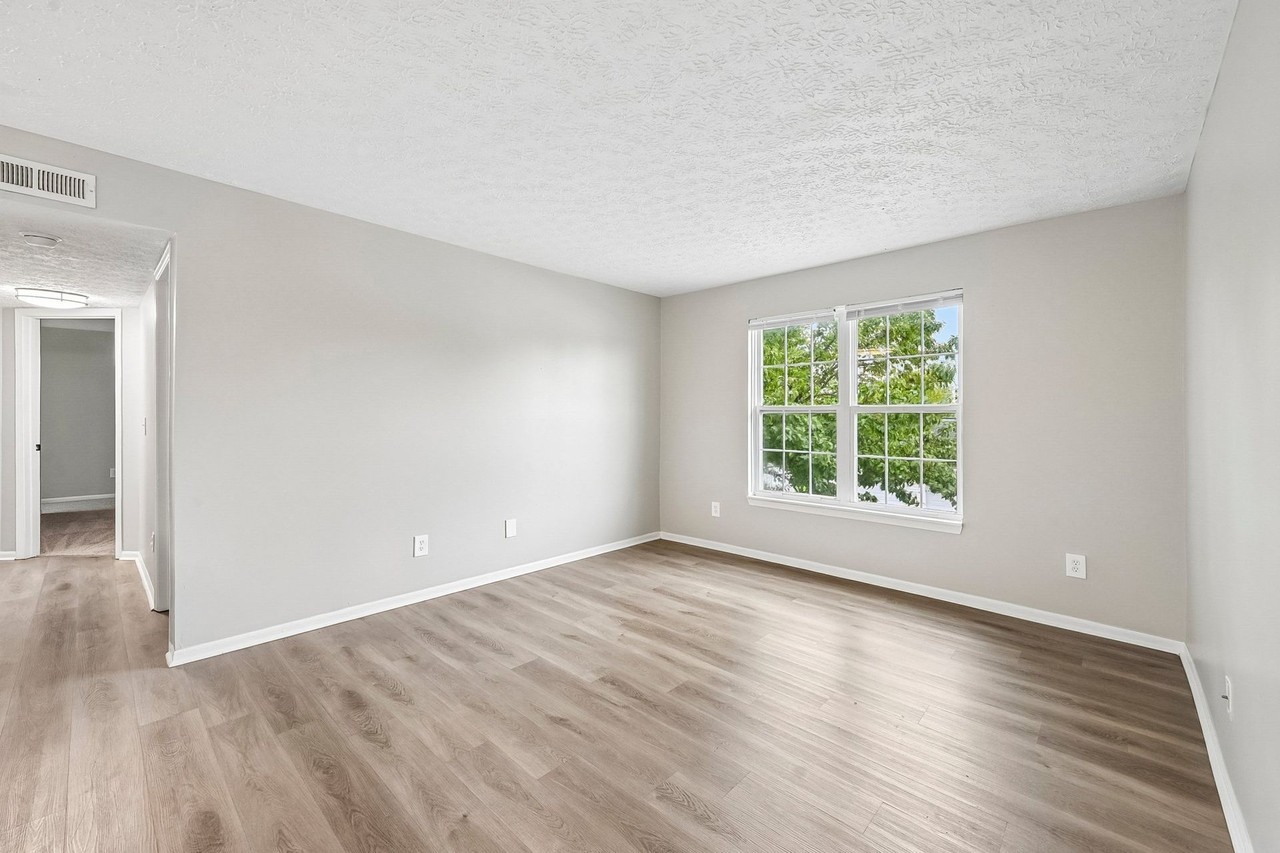 833 Misty Hollow Lane - Photo 7 of 46