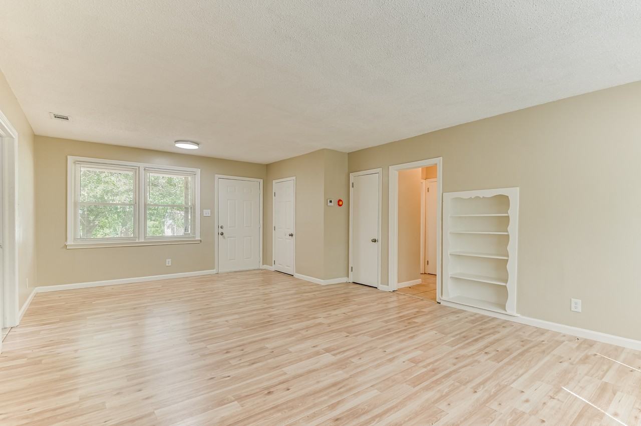 2832 Cornelia Rd #1 - Photo 3 of 33